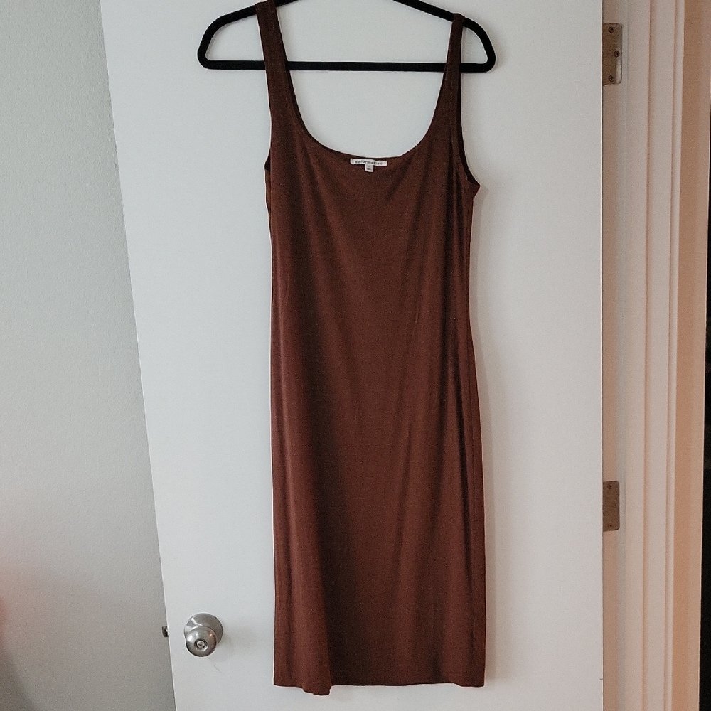Elegant Brown Sleeveless Dress